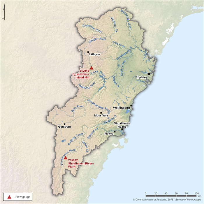 Map showing the locations of key flow gauging stations along the main rivers in the Sydney region. Major towns/cities are marked on the map for Lithgow (northwest), Sydney (east), Wollongong (central east, south of Sydney), Shoalhaven Heads and Nowra (southeast, south of Wollongong), Moss vale (central, southwest of Wollongong) and Goulburn (southwest).  Coxs River at Island Hill, station ID 212045, is located south of Lithgow, upstream of the Nepean River. Shoalhaven River at Warri, station ID 215002, is in the extreme south of the region.