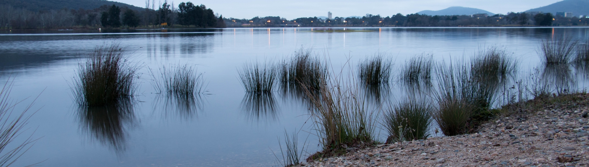 Canberra lake, Canberra region (Bureau of Meteorology © Andrew Terracini)