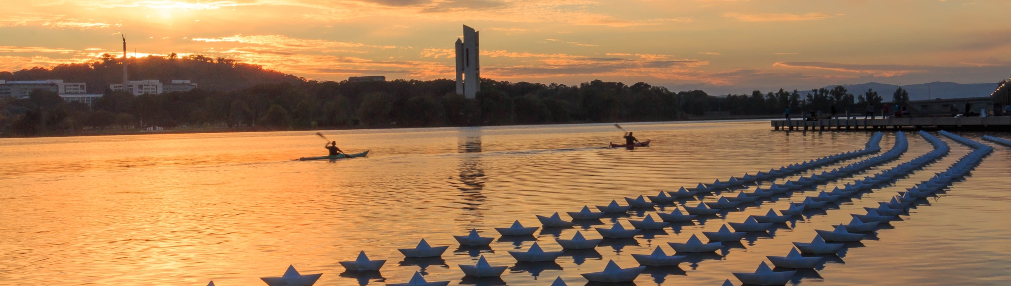 Sunset on Lake Burley Griffin, Canberra region (Bureau of Meteorology © Andrew Terracini)