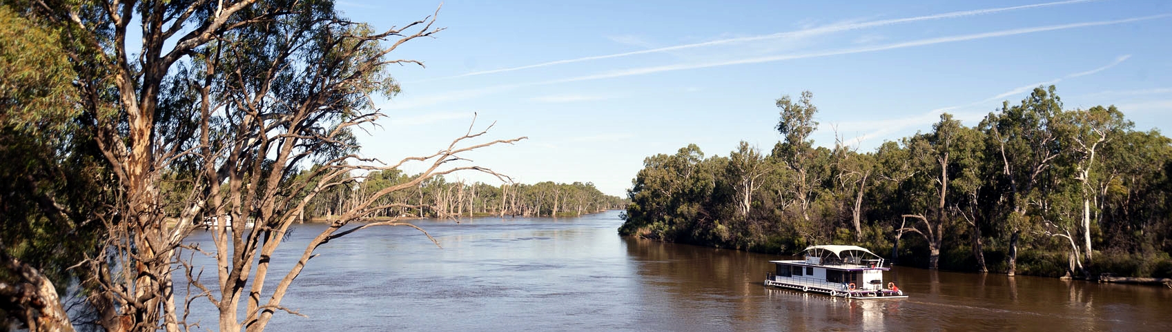 Murray River near Mildura (istock © bonzarelli)