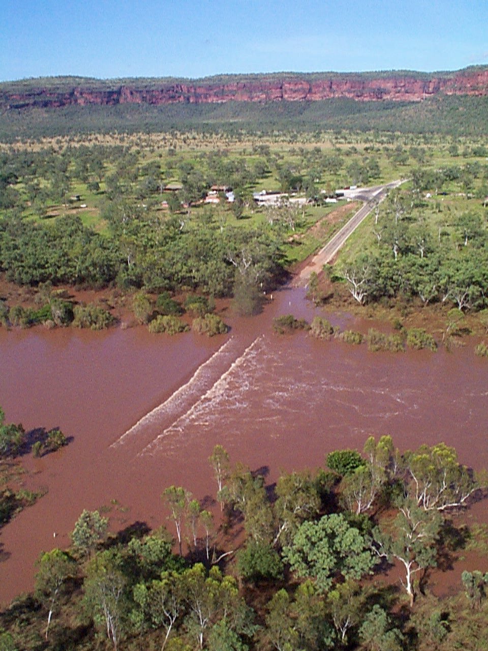 Flooding at Victoria Bridge