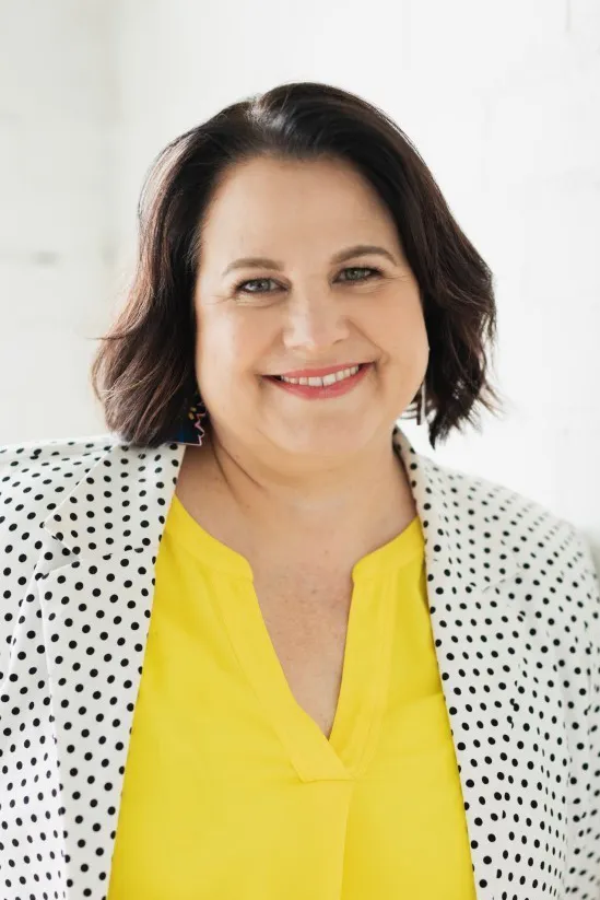 Headshot of Vicki Manson.