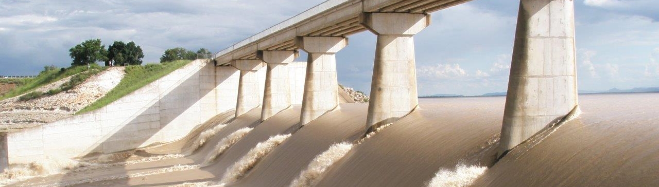 Fairbairn Dam, Fitzroy region (DNRME © anonymous) Fairbairn Dam, Fitzroy region (DNRME © anonymous)