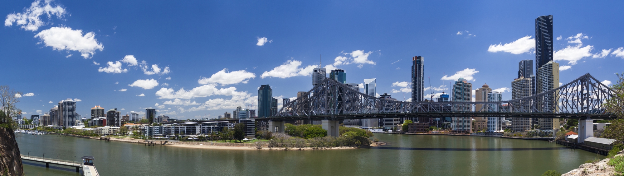 Brisbane River, SEQ region (istock © zstockphotos) Brisbane River, SEQ region (istock © zstockphotos)